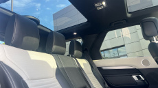 Land Rover Discovery 3.0 D300 R-Dynamic SE 5dr Auto Diesel Station Wagon